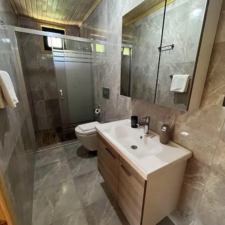 Olympos Yavuz Отель Чирали