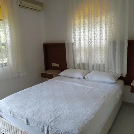 奥林波斯亚沃兹酒店