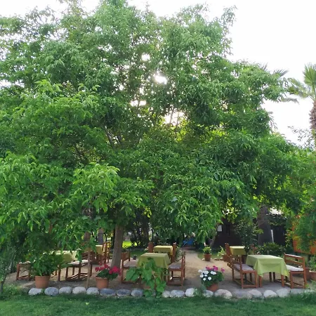 奥林波斯亚沃兹酒店 * Çıralı