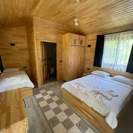 奥林波斯亚沃兹酒店 酒店 *