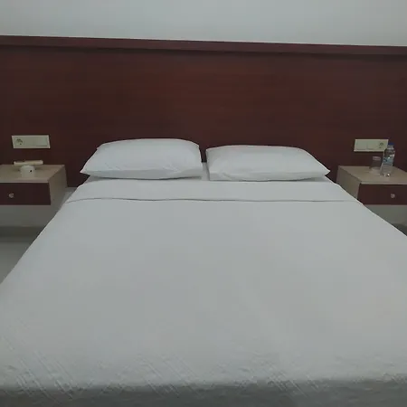 奥林波斯亚沃兹酒店 * Çıralı